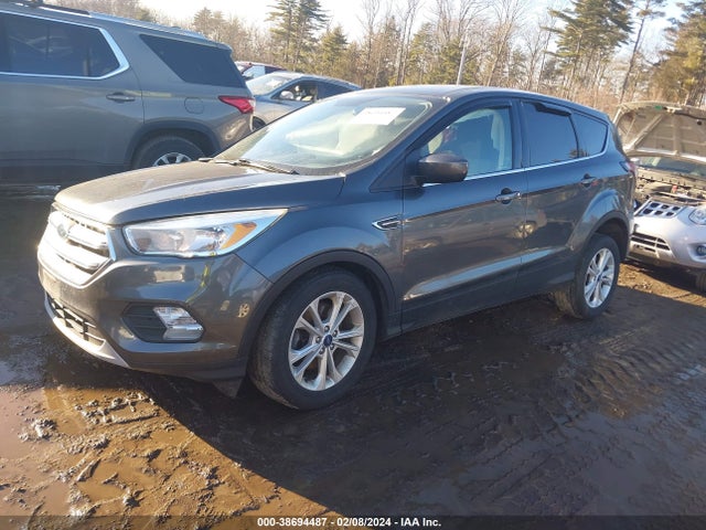 Ford ESCAPE SE 2017 1FMCU9G91HUE61282 Image 2