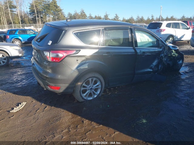 Ford ESCAPE SE 2017 1FMCU9G91HUE61282 Image 4