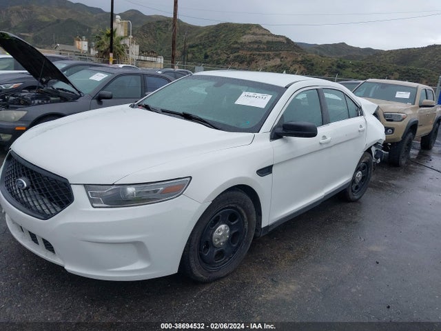 Ford Police Interceptor 2014 1FAHP2MK9EG175230 Image 2