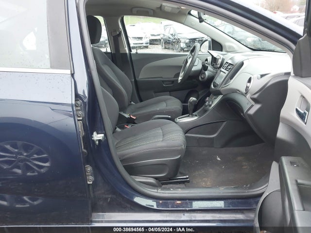 Chevrolet Sonic Lt Auto 2015 1G1JC5SH9F4150369 Image 5