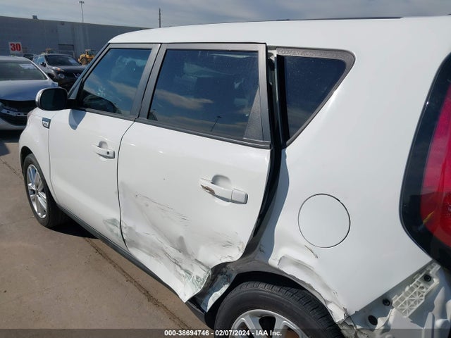 KIA SOUL + 2017 KNDJP3A52H7421572 Image 17