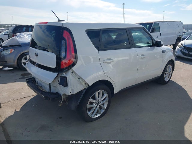 KIA SOUL + 2017 KNDJP3A52H7421572 Image 4