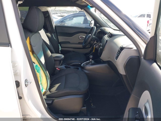 KIA SOUL + 2017 KNDJP3A52H7421572 Image 5