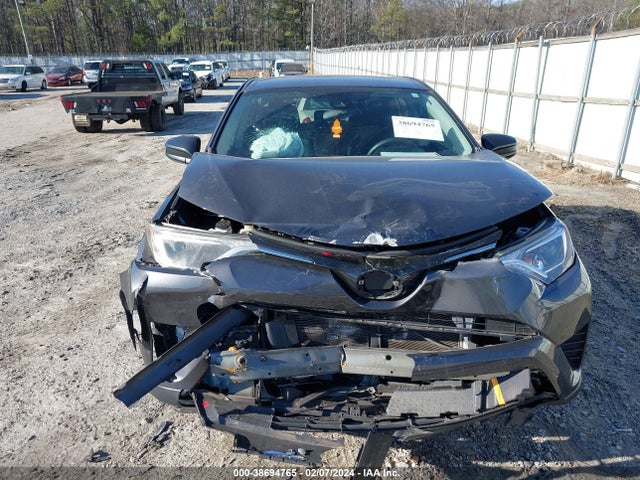 Toyota RAV4 LE 2018 2T3ZFREV8JW436848 Image 12