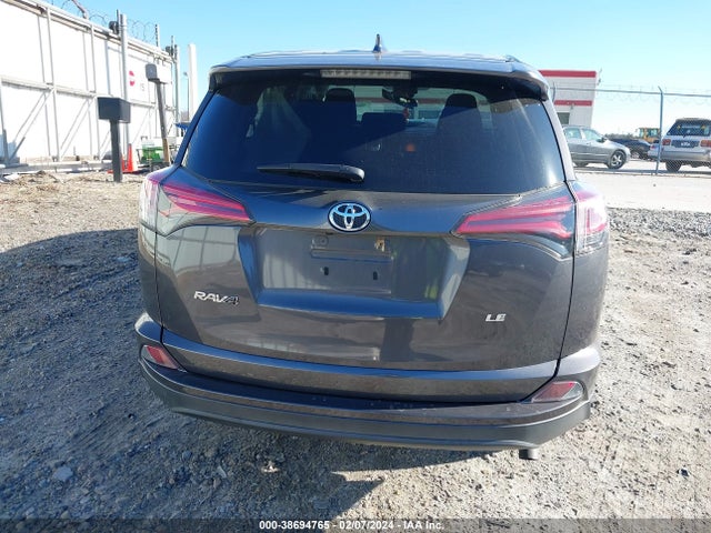 Toyota RAV4 LE 2018 2T3ZFREV8JW436848 Image 16