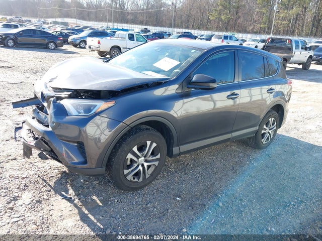 Toyota RAV4 LE 2018 2T3ZFREV8JW436848 Image 2