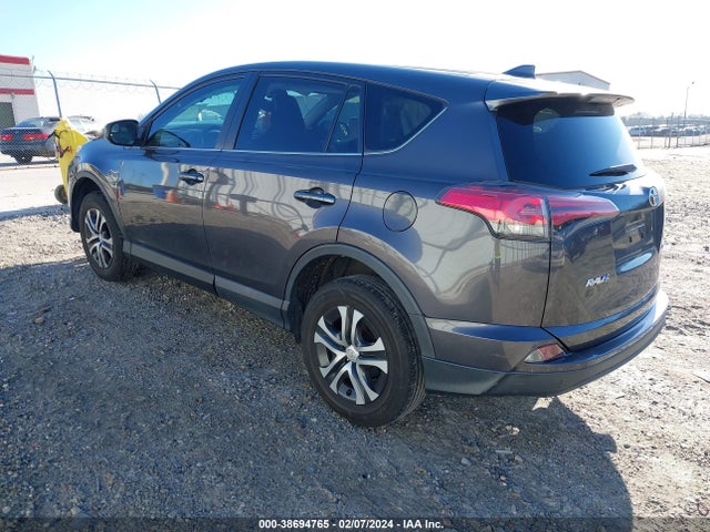 Toyota RAV4 LE 2018 2T3ZFREV8JW436848 Image 3