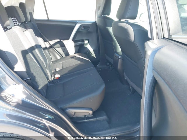 Toyota RAV4 LE 2018 2T3ZFREV8JW436848 Image 8