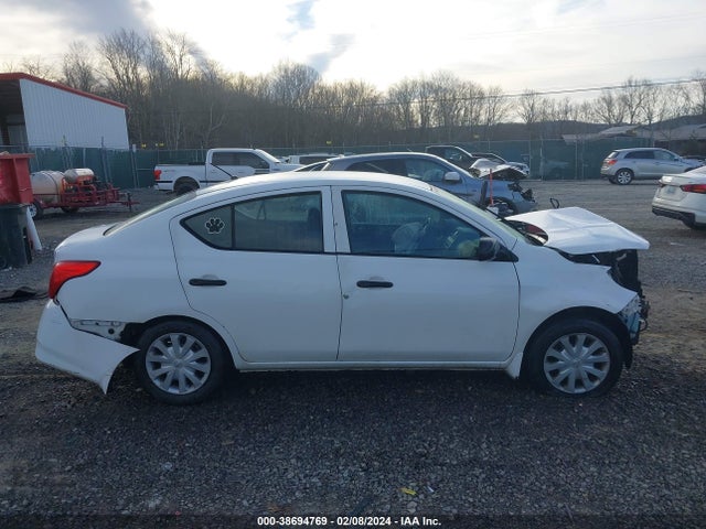 Nissan Versa 1.6 S 2015 3N1CN7AP9FL821213 Image 13