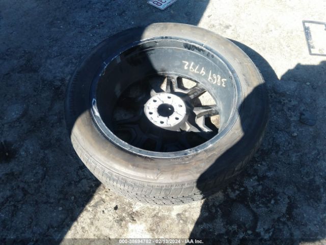 1GNSKRKT5NR312100 Chevrolet Tahoe 4wd Rst