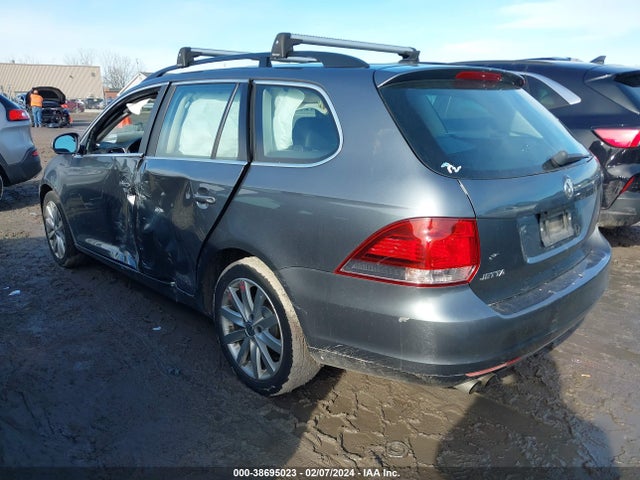 3VWPL7AJ5EM627915 Volkswagen Jetta Sportwagen 2.0l Tdi