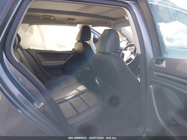 3VWPL7AJ5EM627915 Volkswagen Jetta Sportwagen 2.0l Tdi