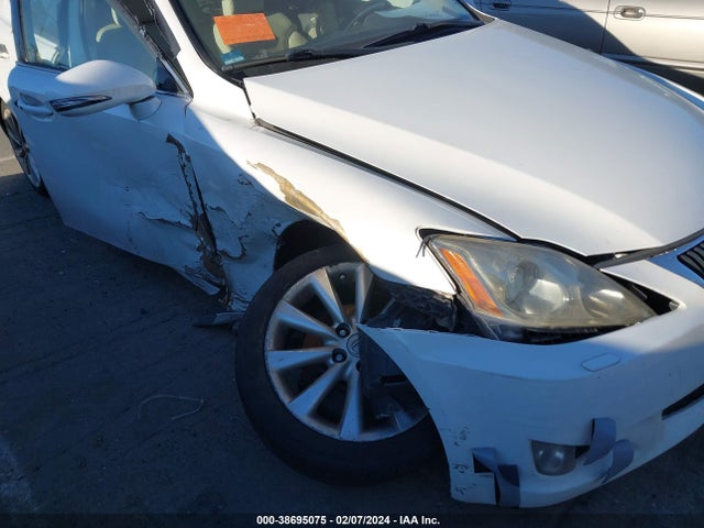 2009 LEXUS IS 250 VIN: JTHCK262795032406