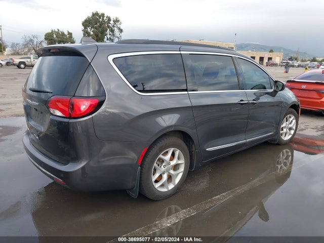 2C4RC1BG0HR655002 Chrysler Pacifica