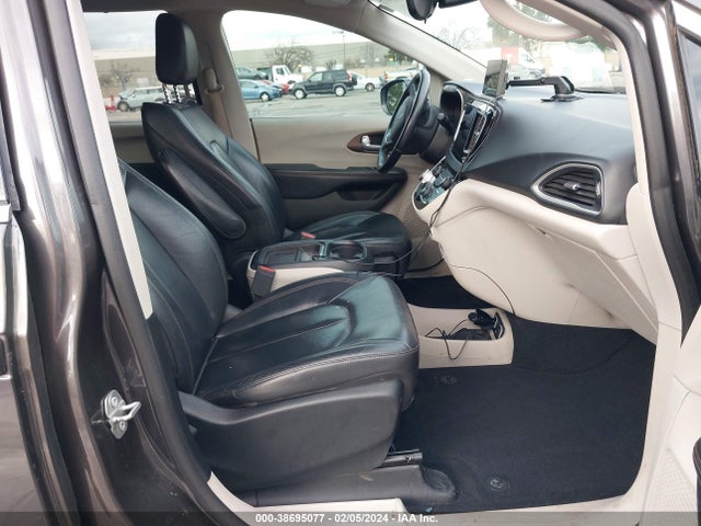 2C4RC1BG0HR655002 Chrysler Pacifica