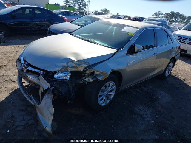 Toyota CAMRY LE 2015 4T4BF1FK4FR475868 Image 2