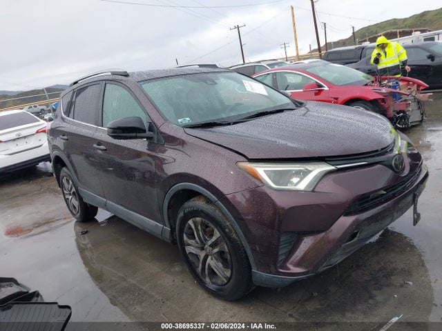 Toyota RAV4 LE 2017 2T3ZFREV9HW380462 Image 1
