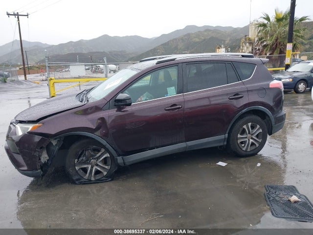 Toyota RAV4 LE 2017 2T3ZFREV9HW380462 Image 14
