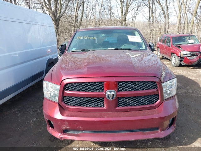 RAM 1500 Express Quad Cab 4x4 6'4 Box 2018 1C6RR7FT1JS284811 Image 12