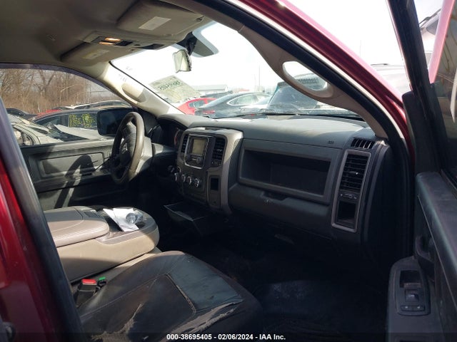 RAM 1500 Express Quad Cab 4x4 6'4 Box 2018 1C6RR7FT1JS284811 Image 5
