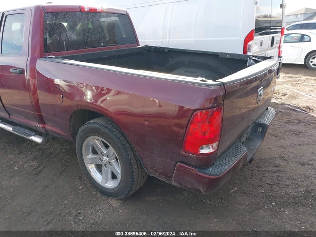 RAM 1500 Express Quad Cab 4x4 6'4 Box 2018 1C6RR7FT1JS284811 Image 6