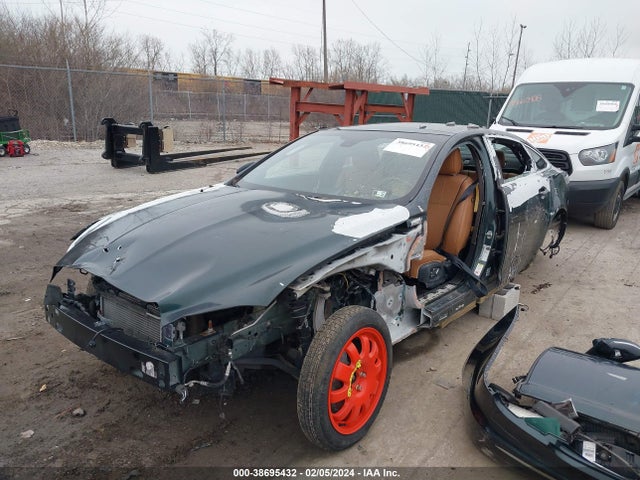 2015 JAGUAR XJ SAJWJ2GD1F8V90801 Photo 1