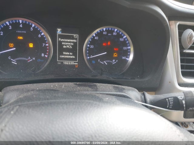 Toyota Highlander Le Plus 2019 5TDBZRFH1KS928500 Image 15