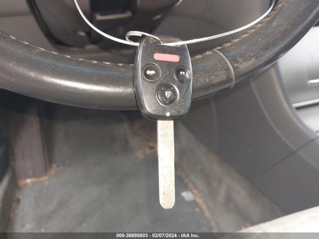 2005 HONDA ACCORD 3.0 EX VIN: 1HGCM66565A053022
