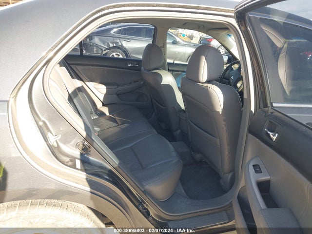 2005 HONDA ACCORD 3.0 EX VIN: 1HGCM66565A053022