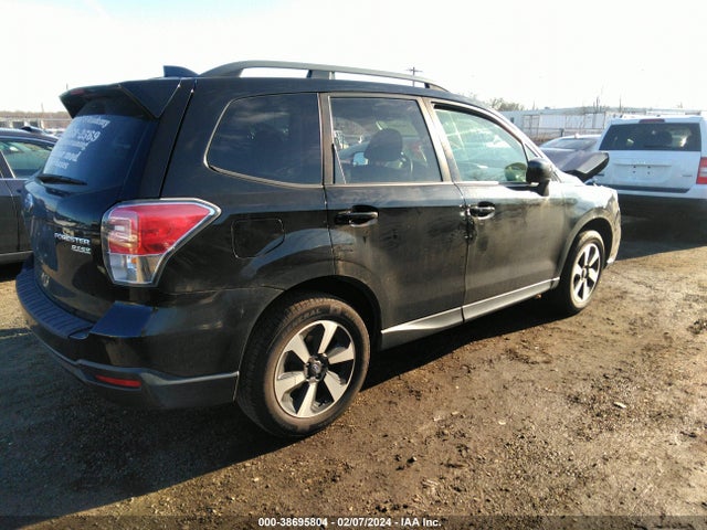 Subaru Forester 2.5i Premium 2017 JF2SJAEC0HH413629 Image 4