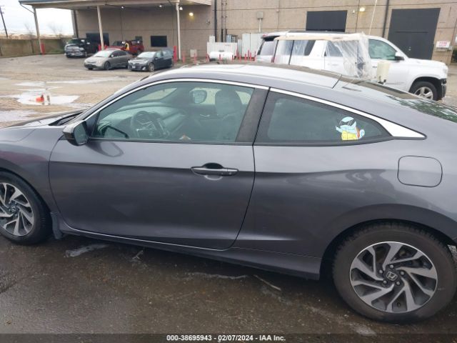 2HGFC4B00GH303700 Honda Civic Lx-p
