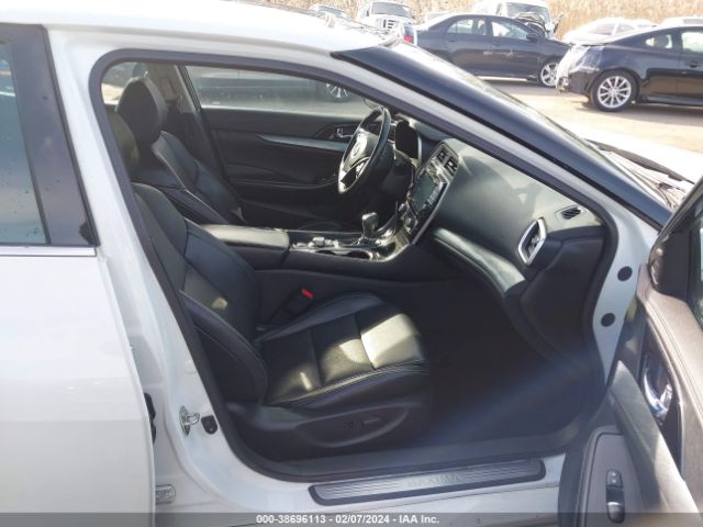 1N4AA6AP2HC370575 Nissan Maxima 3.5 Sl