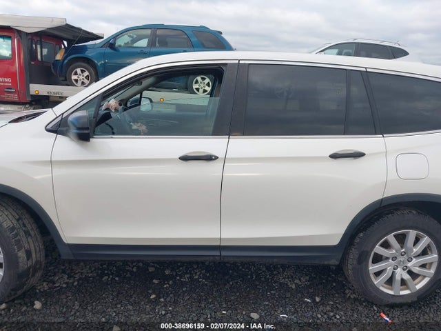 Honda PILOT LX 2019 5FNYF6H16KB060466 Image 14