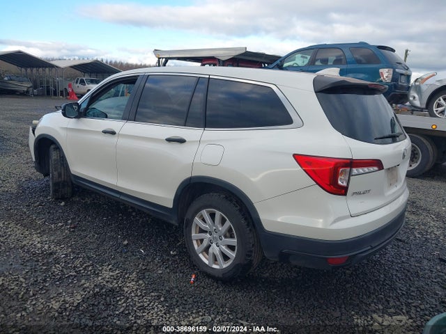 Honda PILOT LX 2019 5FNYF6H16KB060466 Image 3