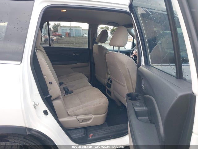Honda PILOT LX 2019 5FNYF6H16KB060466 Image 8