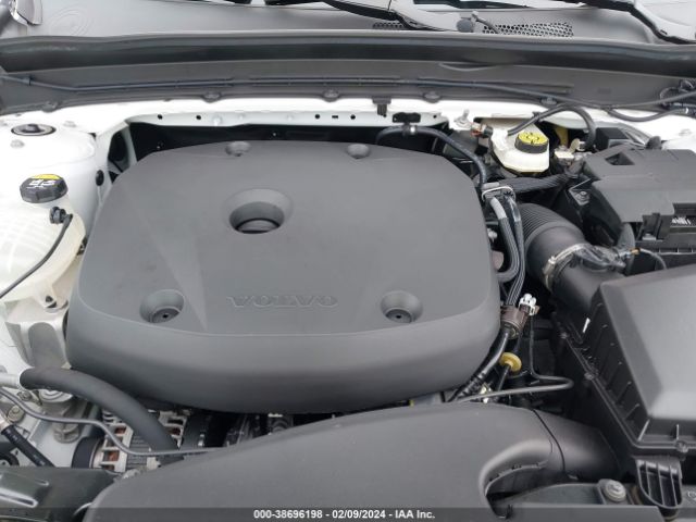 YV4AC2HK9M2419887 Volvo Xc40 T4 Momentum