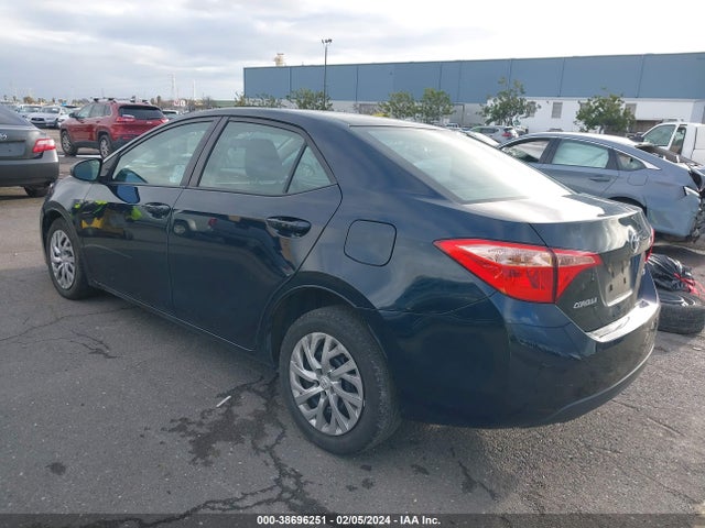 2019 TOYOTA COROLLA LE VIN: 2T1BURHE3KC157919