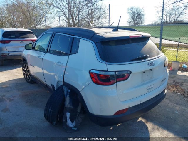 3C4NJCCB3JT241217 Jeep Compass Limited Fwd