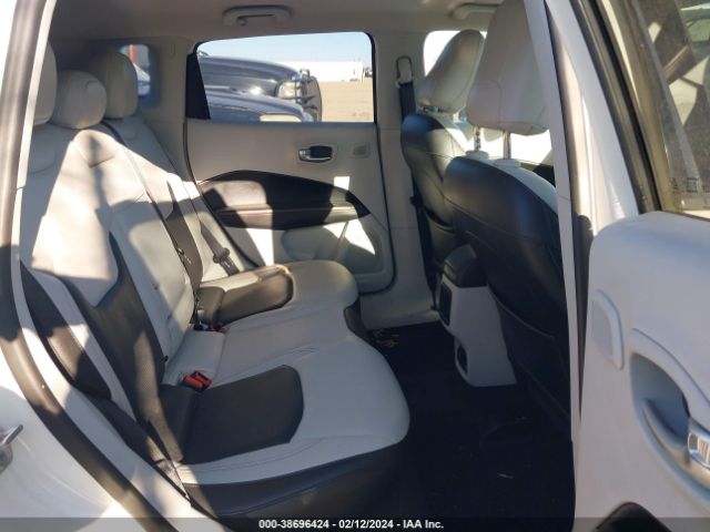 3C4NJCCB3JT241217 Jeep Compass Limited Fwd