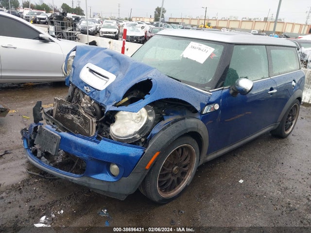2008 MINI COOPER S CLUBMAN WMWMM33538TP70084 Photo 1