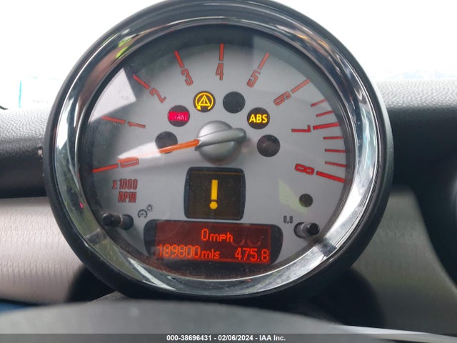 2008 MINI COOPER S CLUBMAN WMWMM33538TP70084 Photo 6