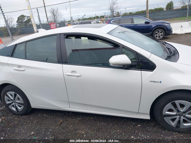 Toyota Prius Four 2016 JTDKARFU0G3019385 Image 13