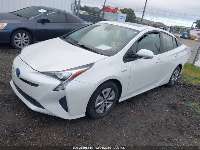 Toyota Prius Four 2016 JTDKARFU0G3019385 Image 2