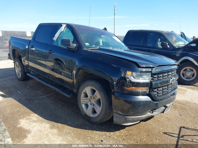 2018 3GCPCPEC8JG281379 main image