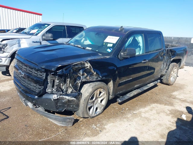 Chevrolet Silverado 1500 Custom 2018 3GCPCPEC8JG281379 Image 2