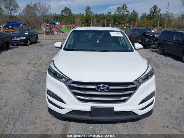 Hyundai TUCSON SE 2017 KM8J33A48HU327390 Image 6