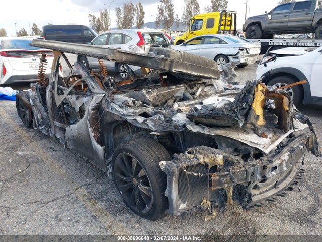 Tesla Model S 60 Kwh Battery/p85 2014 5YJSA1H13EFP28574 Image 1