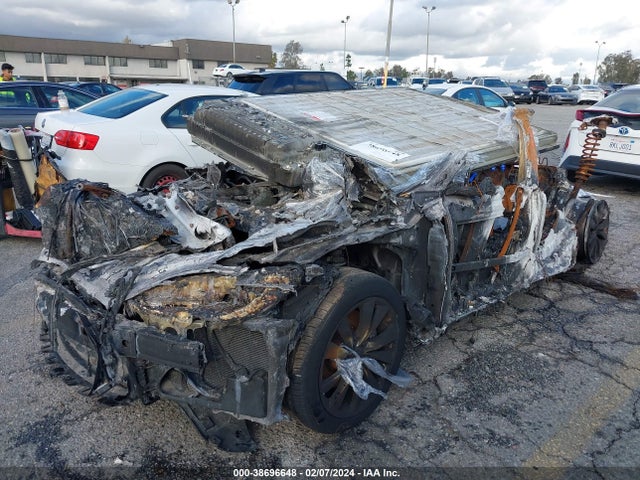 Tesla Model S 60 Kwh Battery/p85 2014 5YJSA1H13EFP28574 Image 2
