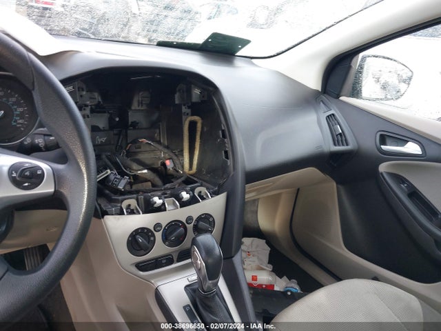 2014 FORD FOCUS SE VIN: 1FADP3F29EL119314