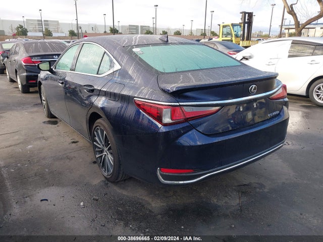 58ADA1C15PU034628 Lexus ES 300H